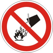 Verbotszeichen als Symbol "BGV A 8, P 04. Mit Wasser löschen verboten" 