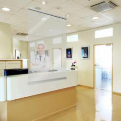 Niesschutz / Hygieneschutz - Deckenhänger mit Klemmleisten 